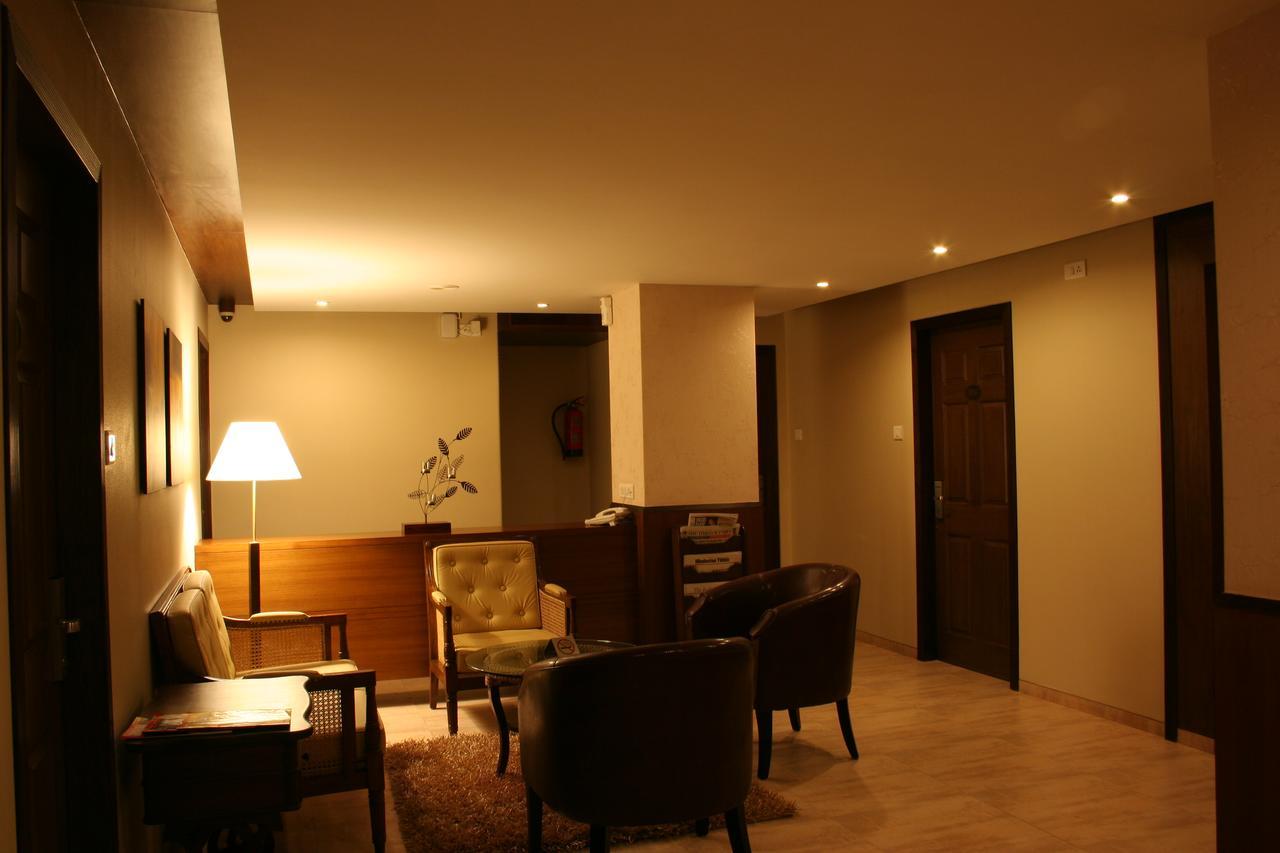Juhu Residency Boutique Hotel มุมไบ ภายนอก รูปภาพ