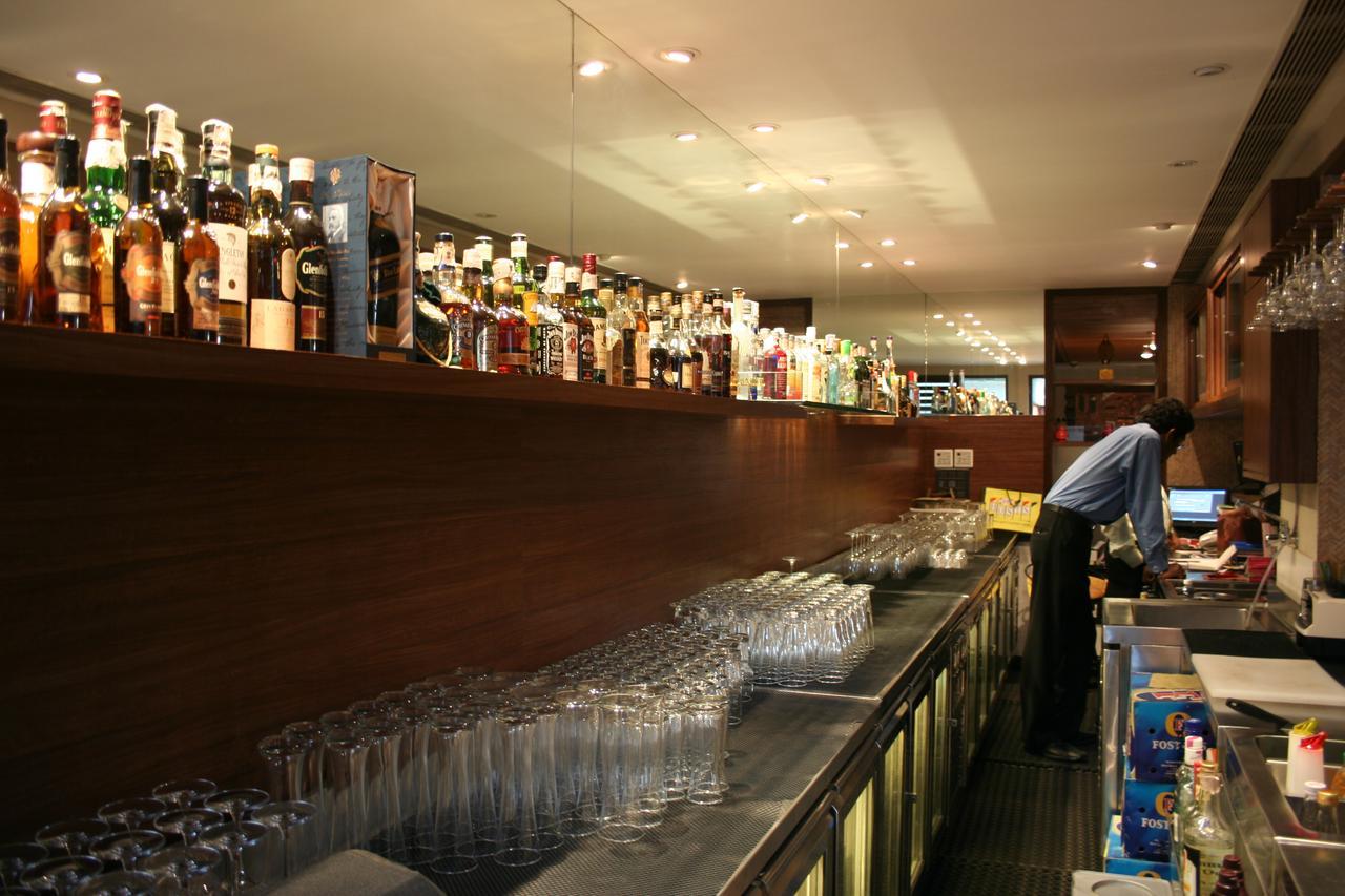 Juhu Residency Boutique Hotel มุมไบ ภายนอก รูปภาพ