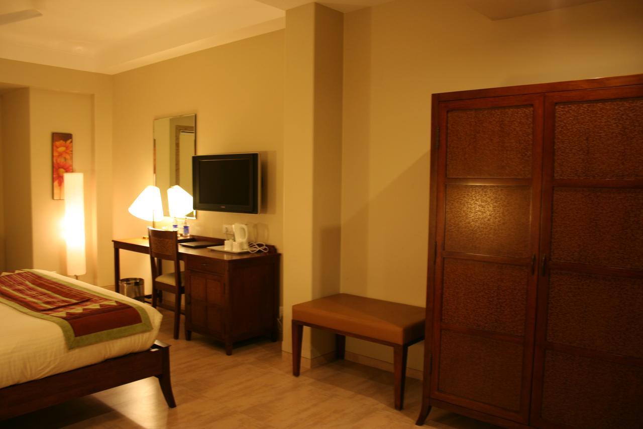 Juhu Residency Boutique Hotel มุมไบ ภายนอก รูปภาพ