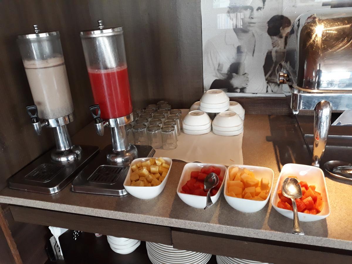 Juhu Residency Boutique Hotel มุมไบ ภายนอก รูปภาพ